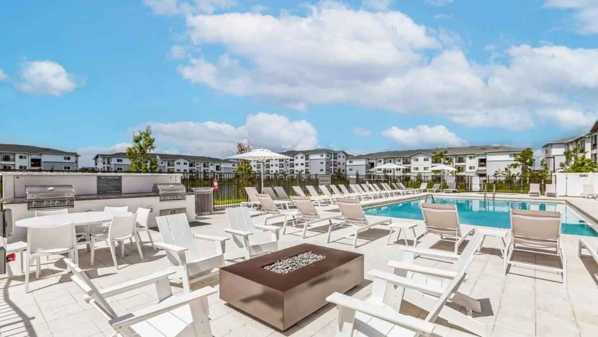 2B Balcony Lakeview-Fort Myers, Fl 아파트 외부 사진